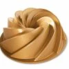 Nordic Ware Heritage Bundt Tulband ø 25,5 Cm Gietaluminium Goudkleurig 1 Nordic Ware Heritage Bundt Tulband ø 25,5 Cm Gietaluminium Goudkleurig -Keukengerei Verkoop 80677 heritage bundt nobknd copy