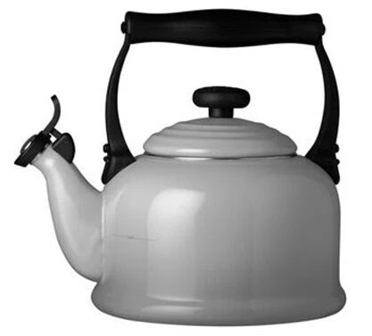 Le Creuset Tradition Fluitketel 2,1 Liter Staal Mist Grey 3 Le Creuset Tradition Fluitketel 2,1 Liter Staal Mist Grey